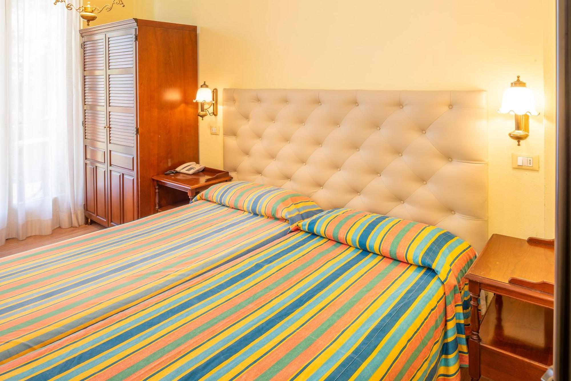 Hotel Palme & Suite Гарда Екстер'єр фото
